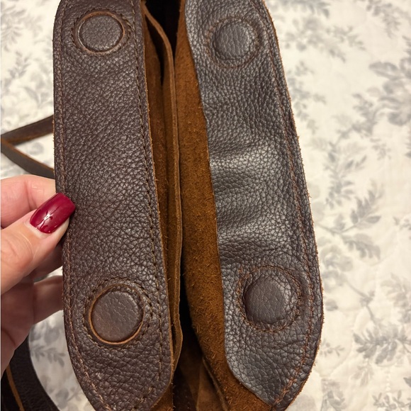 Elegant Brown Leather Women's Bag - Picture 9 of 11